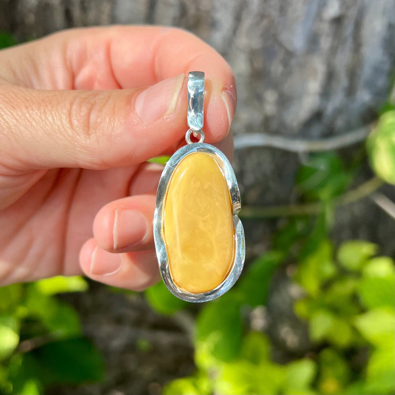 Unique Buttery Lemon Baltic Amber Pendant - BAP64
