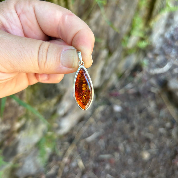 Simple Baltic Amber Sterling Silver Pendant- BAP04