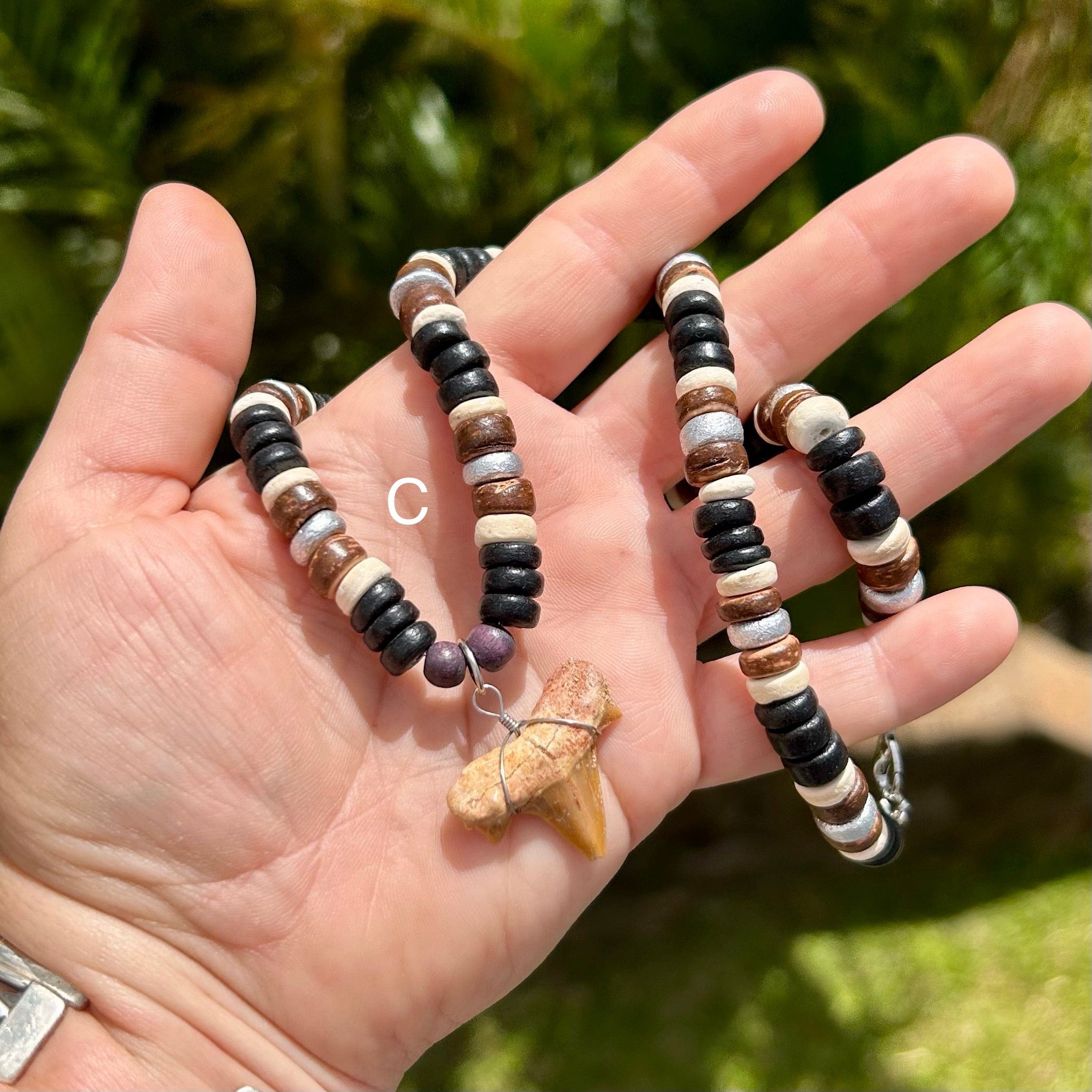 Shark Tooth | Cowrie Shell seed bead choker – saltyandsunkissed