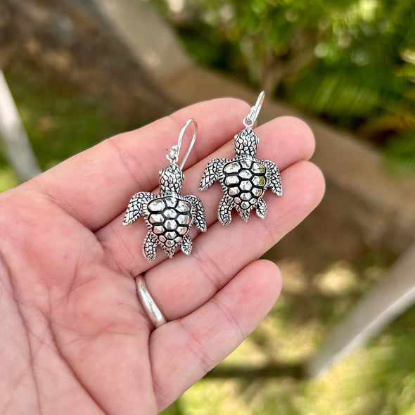 Sterling Silver Detailed Sea Turtle Earrings