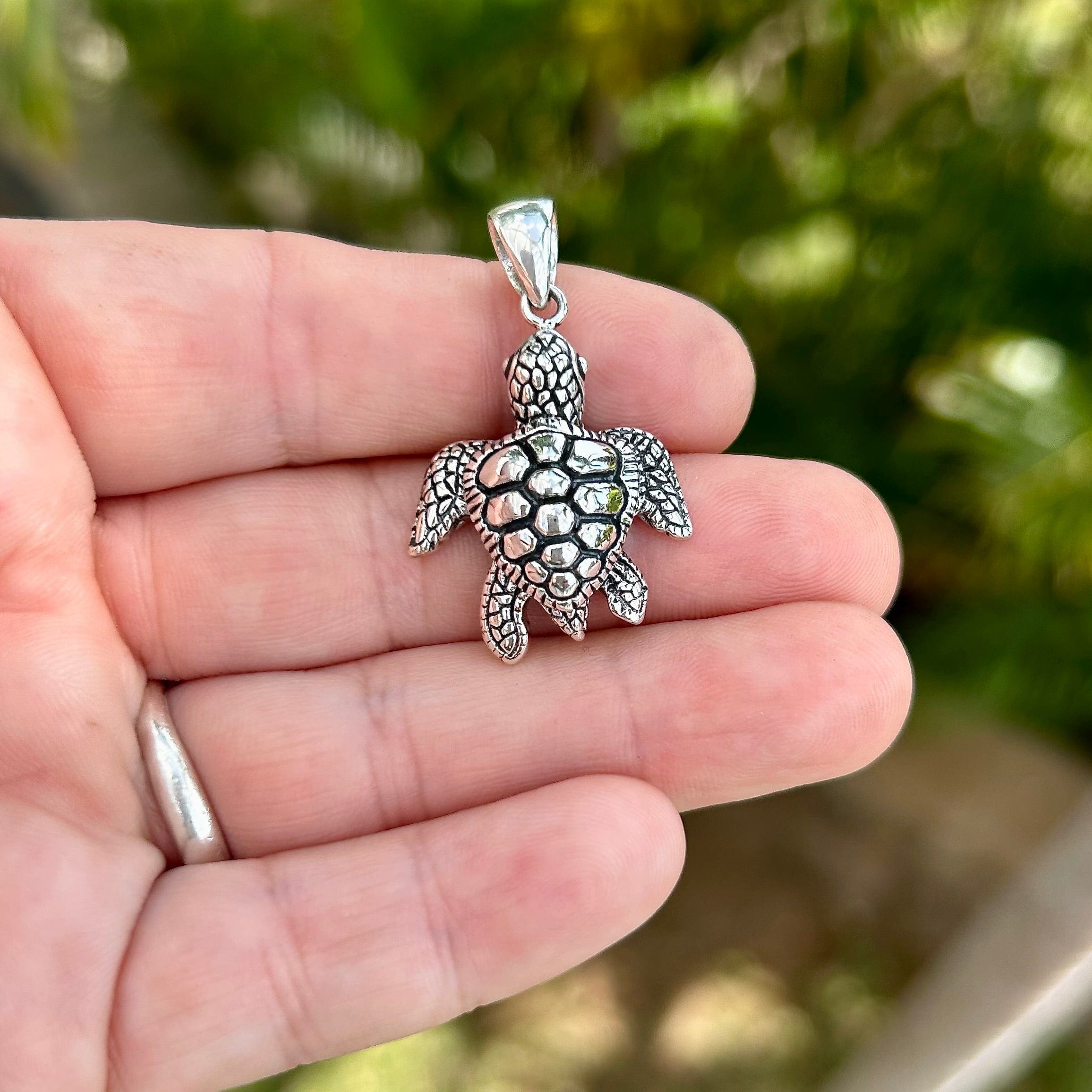 Sea Turtle Pendant Necklace Women Beach Chain Choker Shimmer Stone Cute  Charm UK | eBay