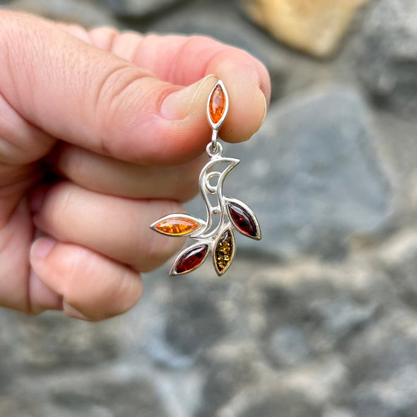 Delicate Baltic Amber Pendant - BAP55