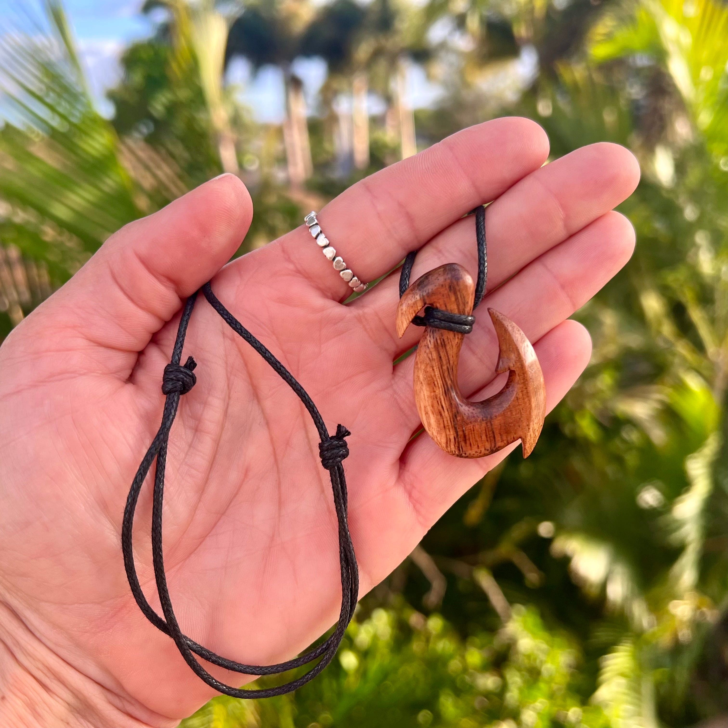 Hawaiian Jewelry Handmade SMALL Koa Wood Fish Hook Necklace From Maui  Hawaii -  Sweden