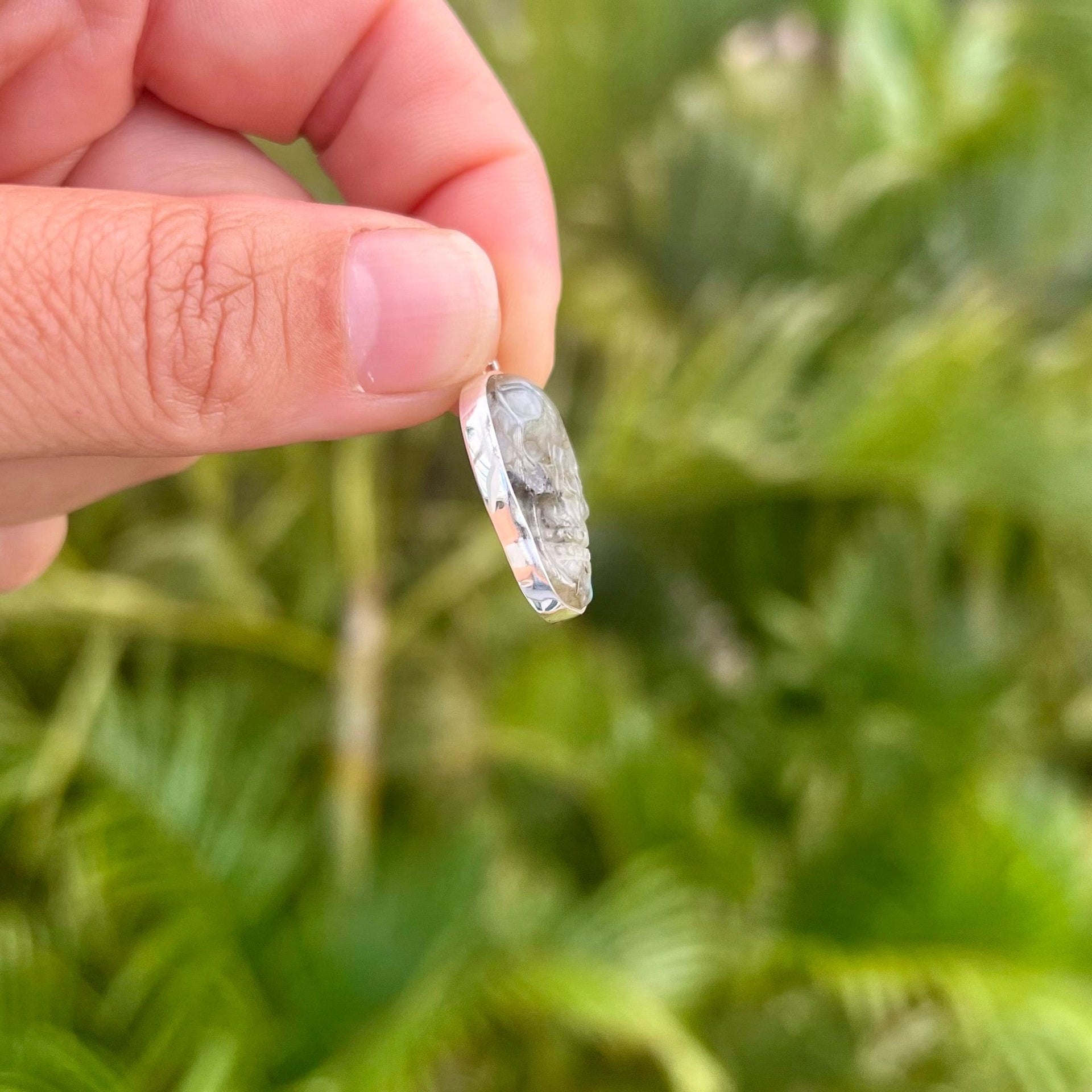 Side of Labradorite Skull Pendant