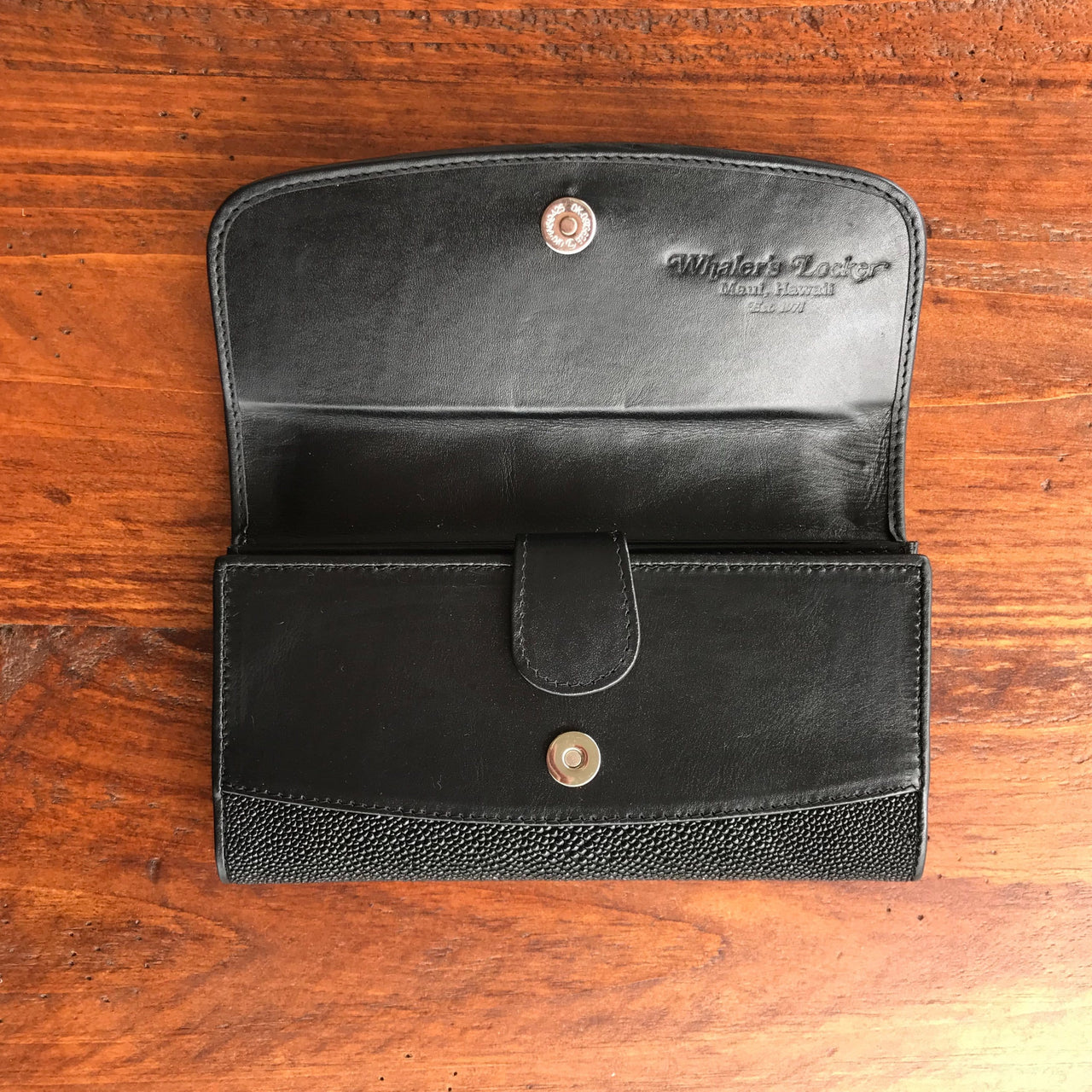 Stingray Leather Clutch Wallet