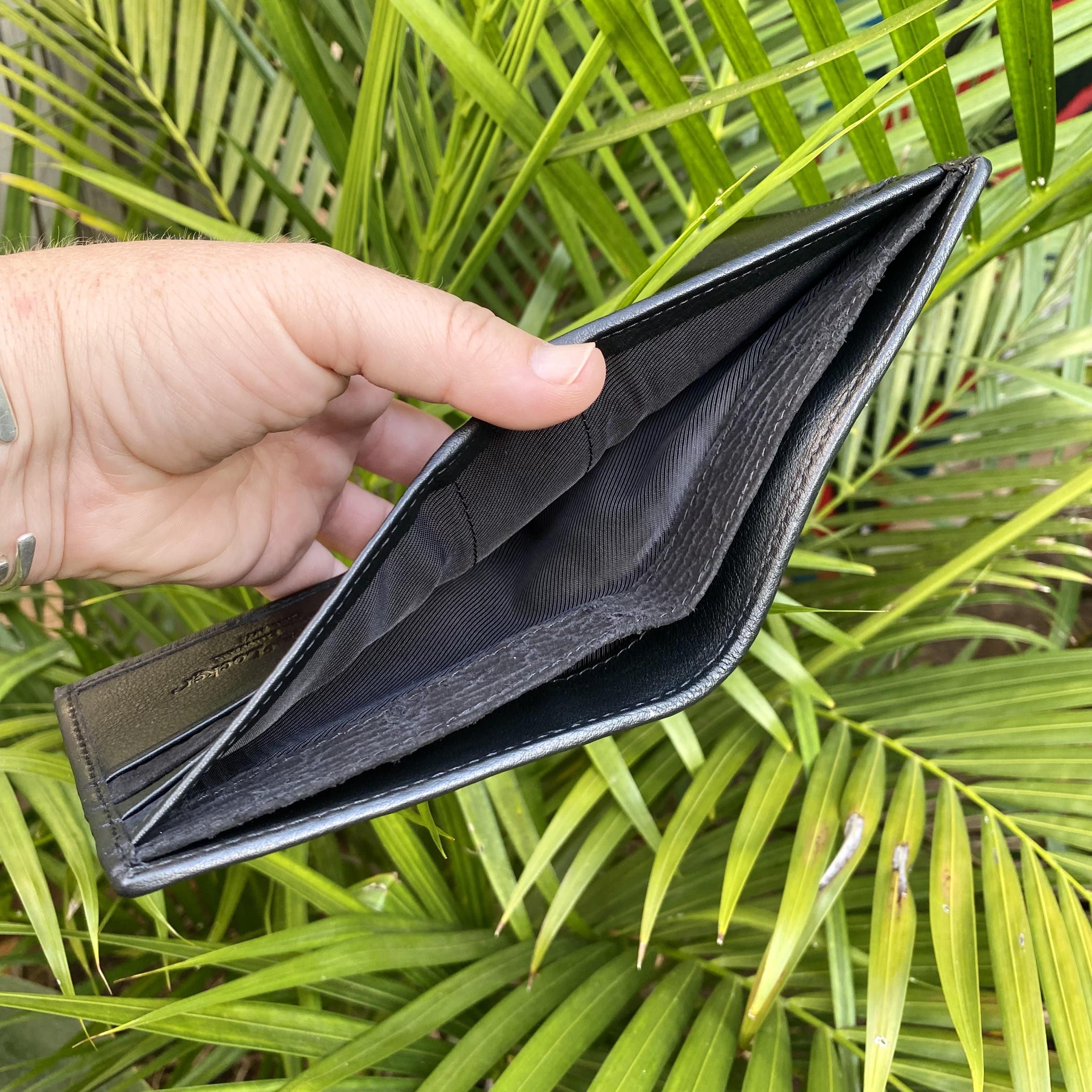 Men's Black Stingray Leather Wallet