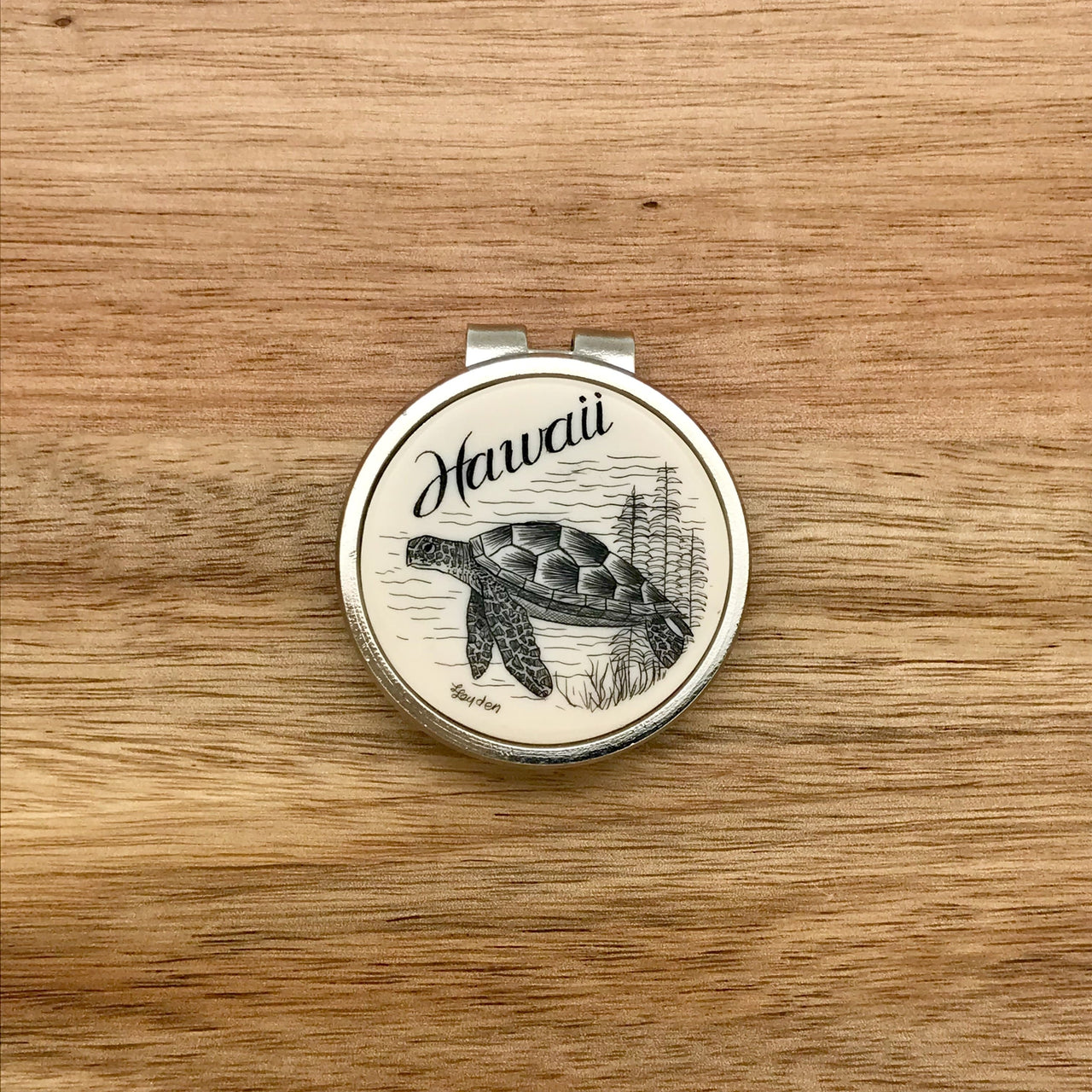 Scrimshaw Style Round Money Clip